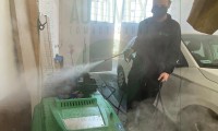 Czyścimy i dezynfekujemy auta gorącą parą, która w 135 stopniach zabija wszelkie bakterie, wirusy...